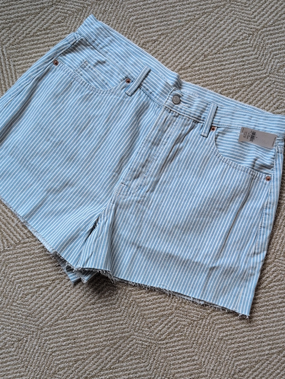 New Old Navy Sky-Hi A-Line Cut Off White Striped High Rise Denim Shorts 12